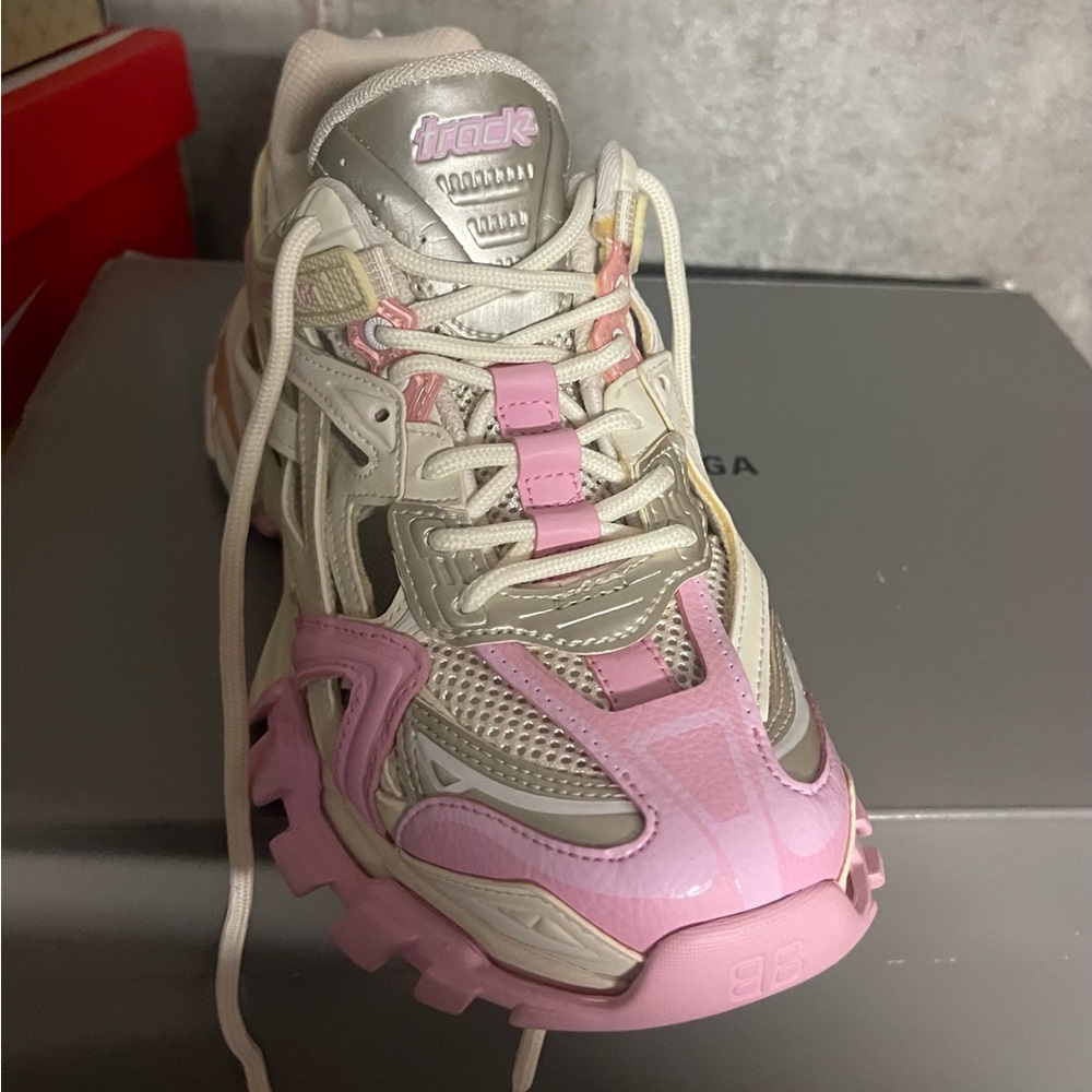 Balenciaga Women's Sneakers - Pink and Cream size 38 Brand new never worn w box